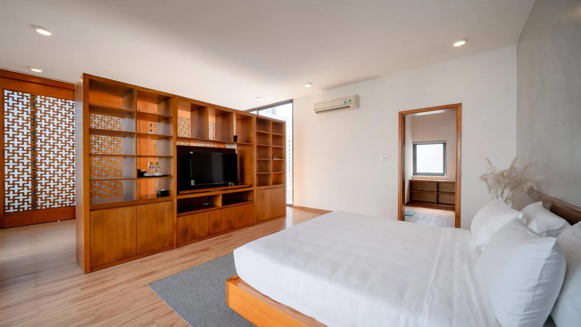 Sila Prana Villa - Luxury Private 8Brs Pool Villa Da Nang Beach