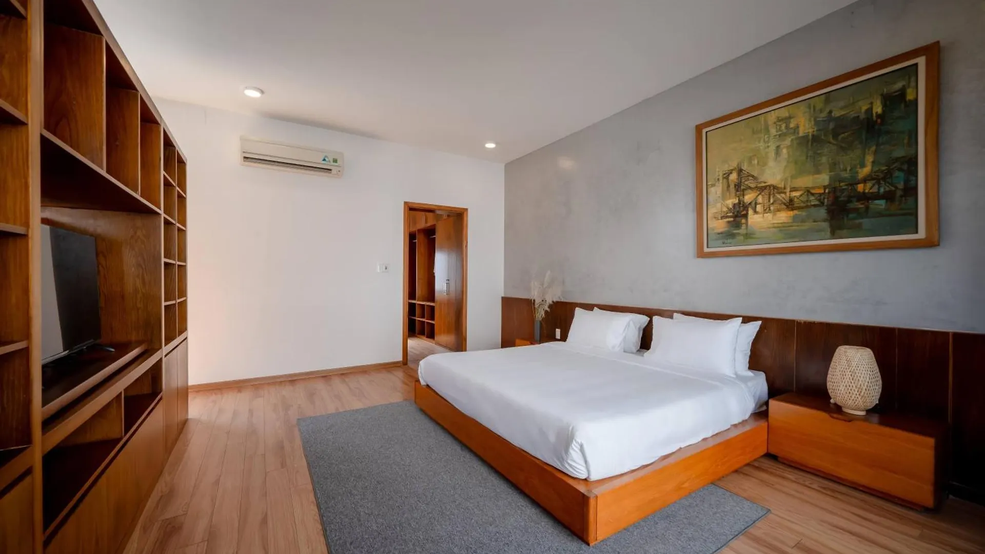 Sila Prana Villa - Luxury Private 8Brs Pool Villa Da Nang Beach 0*,  Vietnam